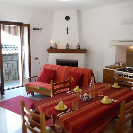 Apartment Village House Gravedona