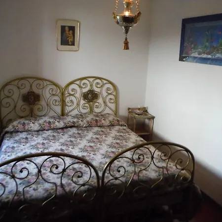 Village House Apartment *